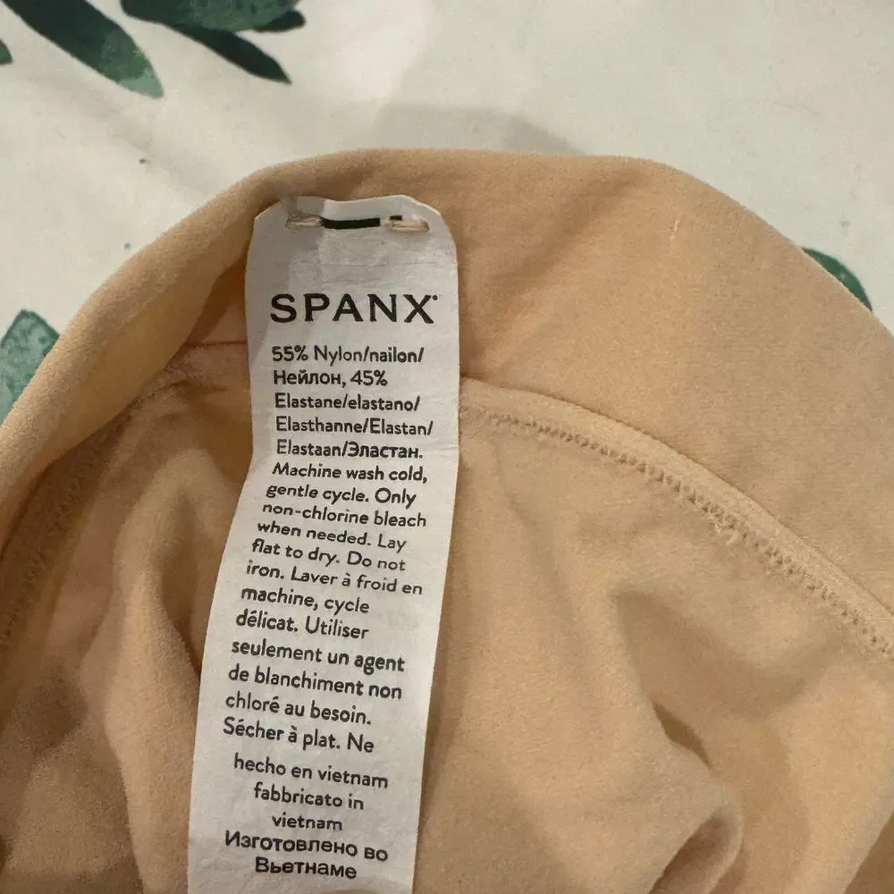 Spanx 2745 Higher Power Shaping Shorts Pull-On Nude Size Small NWOT